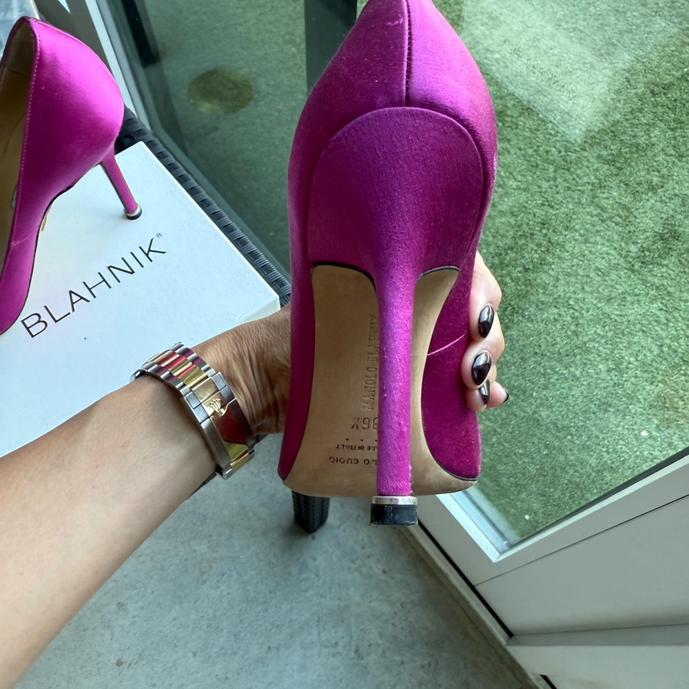 Manolo Blahnik Fuchsia Heels 36.5 - Picture 4 of 9